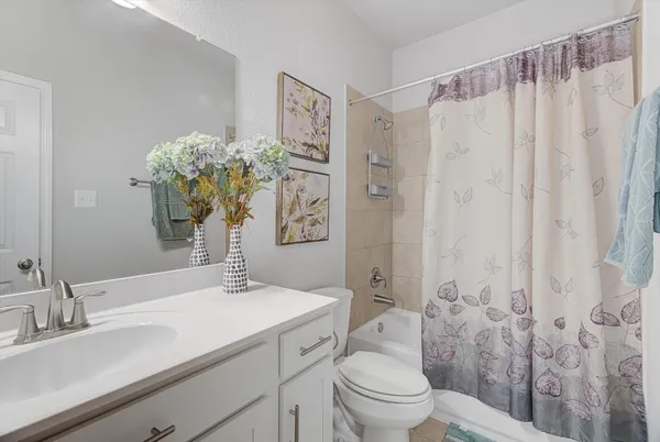 $2,400 | 16514 Twinwalker Drive, Houston, TX 77049