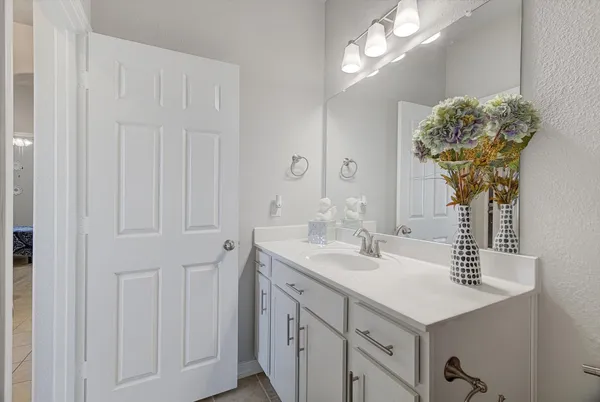 $2,400 | 16514 Twinwalker Drive, Houston, TX 77049