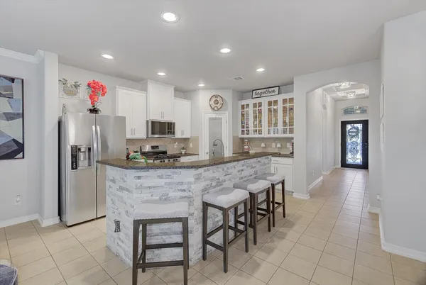 $2,400 | 16514 Twinwalker Drive, Houston, TX 77049