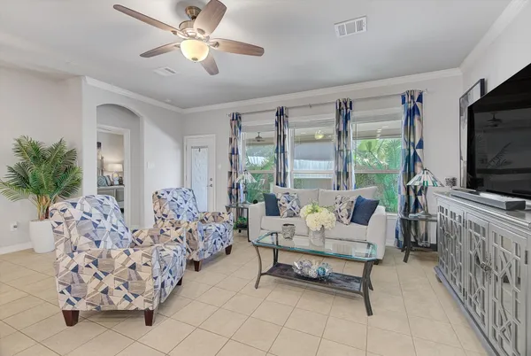 $2,400 | 16514 Twinwalker Drive, Houston, TX 77049