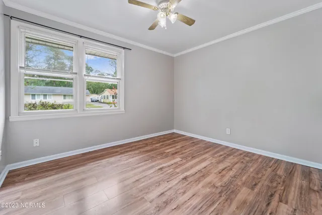 $1,295 | 529 Henderson Drive, Jacksonville, NC 28540