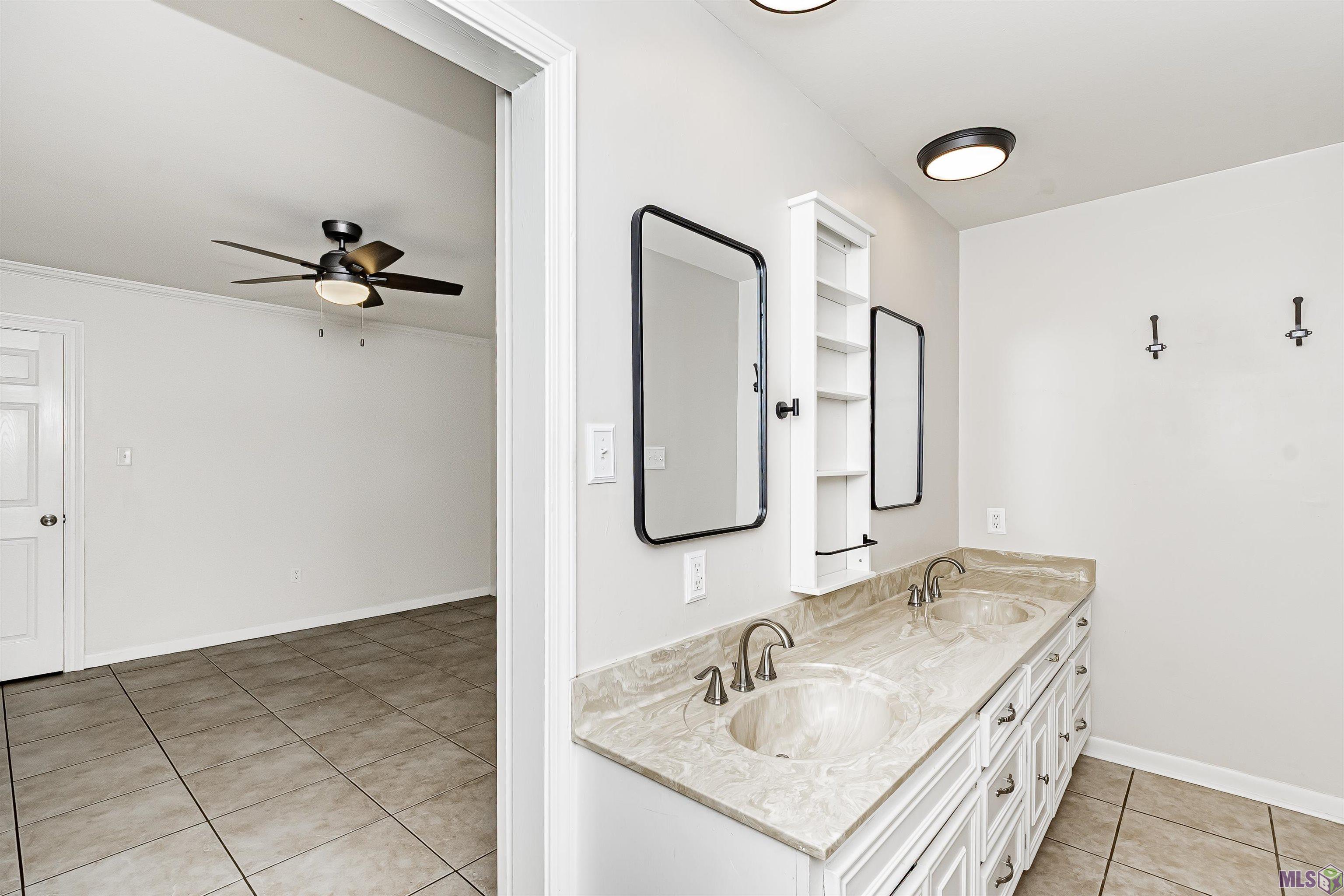 1445 Oakdale Drive Baton Rouge, LA 70810 - Photo 15 of 29 Primary Bathroom