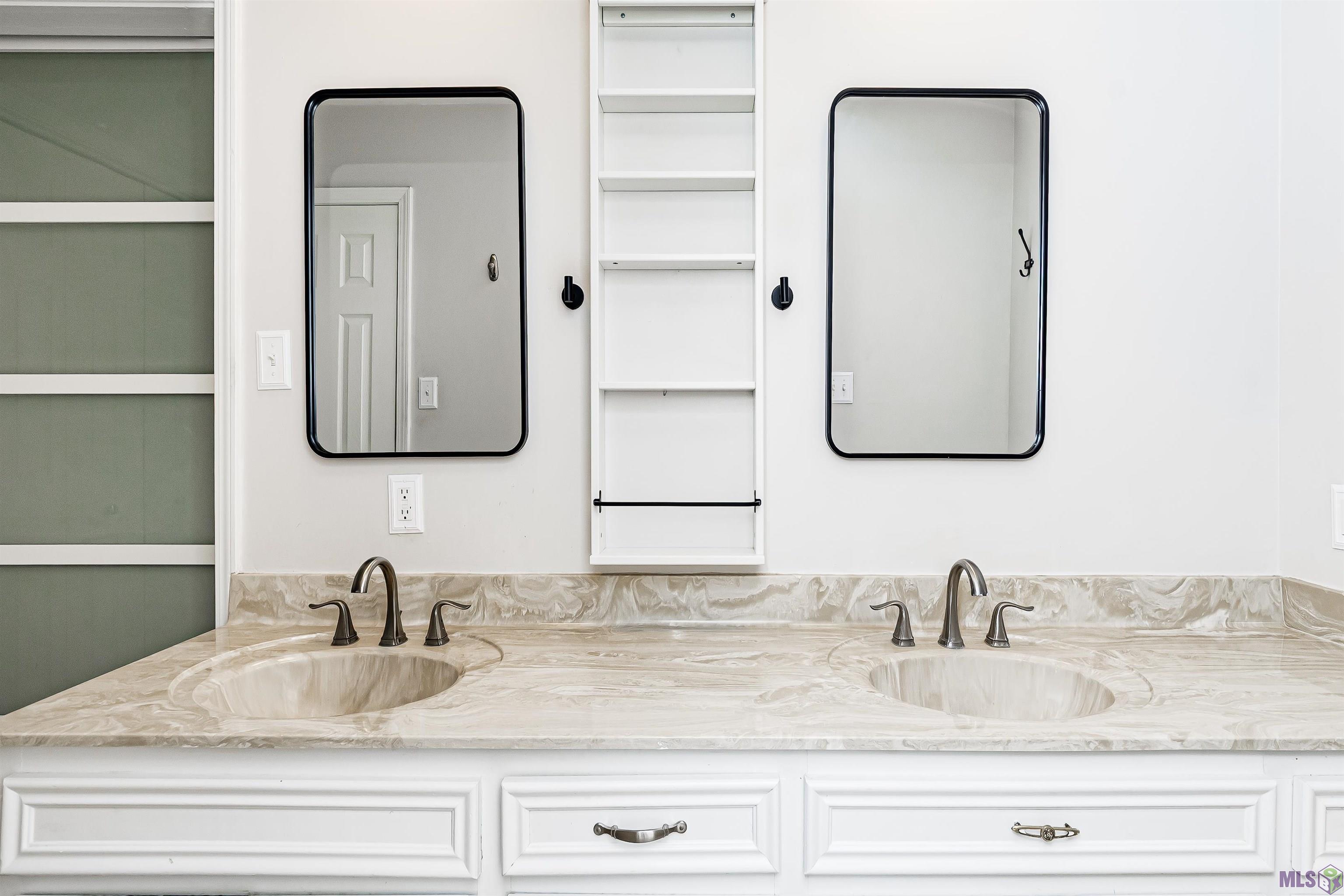 1445 Oakdale Drive Baton Rouge, LA 70810 - Photo 16 of 29 Primary Bathroom