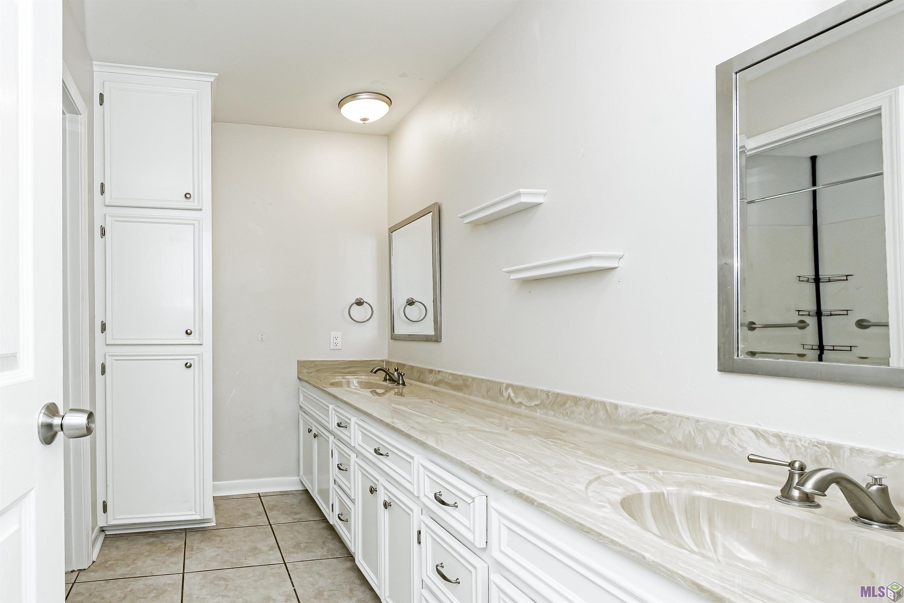 1445 Oakdale Drive Baton Rouge, LA 70810 - Photo 22 of 29 Bathroom