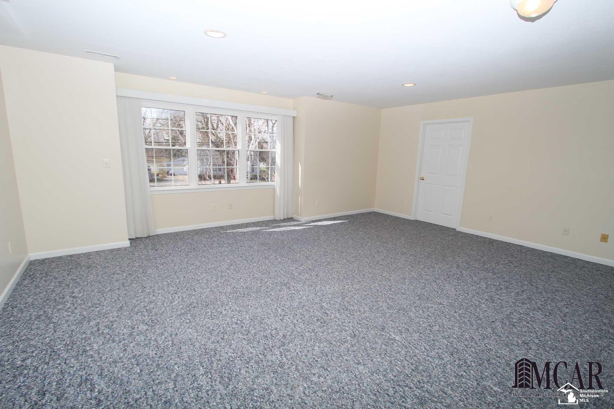 2468 North Custer Road Monroe, MI 48162 - Photo 13 of 45