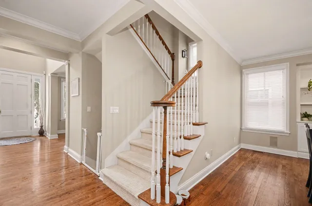 $1,137,000 | 10 Riverbank Drive, Beverly Hills, MI 48025