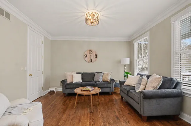 $1,137,000 | 10 Riverbank Drive, Beverly Hills, MI 48025