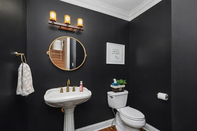 $1,137,000 | 10 Riverbank Drive, Beverly Hills, MI 48025