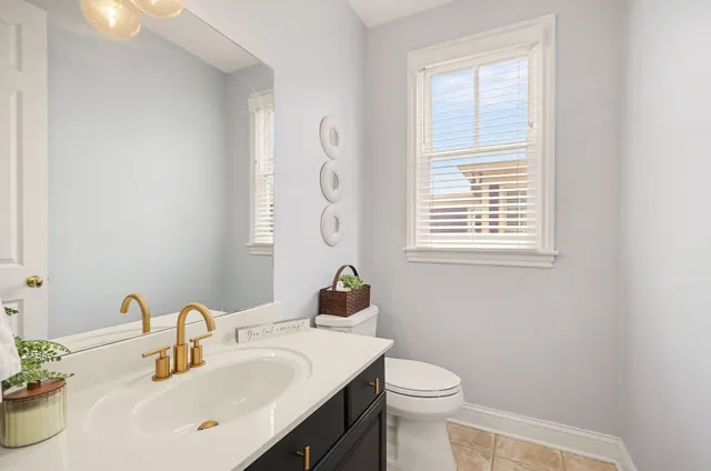 $1,137,000 | 10 Riverbank Drive, Beverly Hills, MI 48025