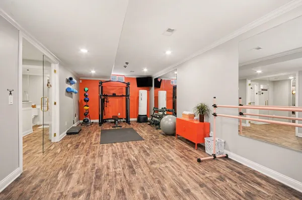 $1,099,000 | 10 Riverbank Drive, Beverly Hills, MI 48025