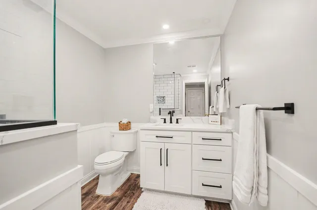 $1,137,000 | 10 Riverbank Drive, Beverly Hills, MI 48025