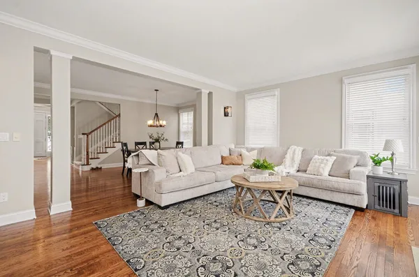 $1,099,000 | 10 Riverbank Drive, Beverly Hills, MI 48025