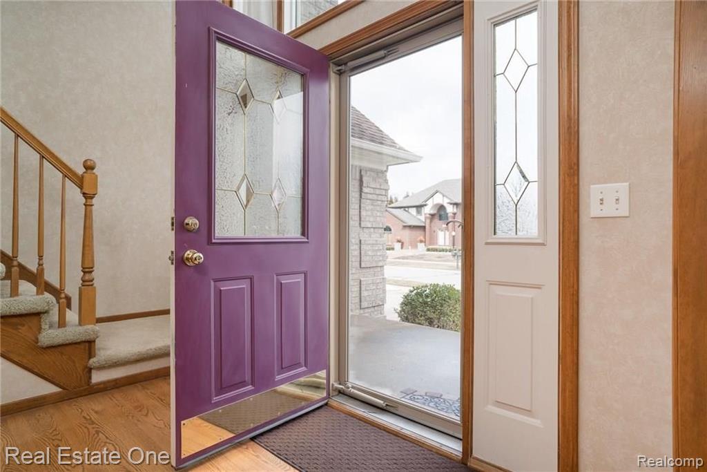 861 Norcross Drive Rochester Hills, MI 48307 - Photo 2 of 50