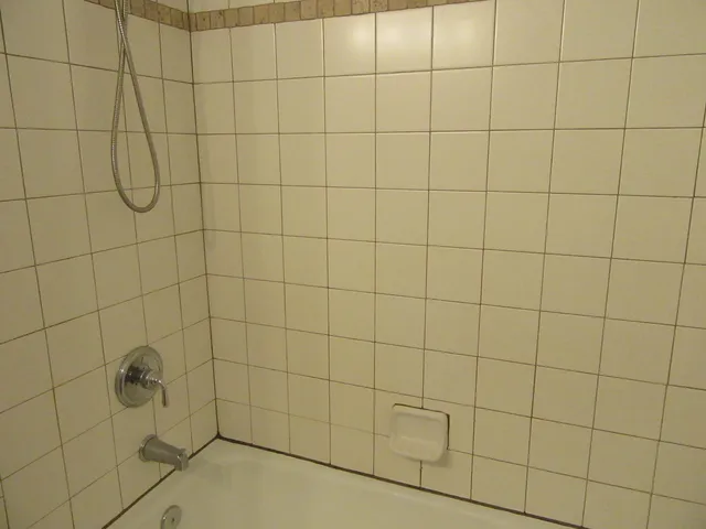 $1,950 | 554 Savannah Highway, Unit 10, Charleston, SC 29407