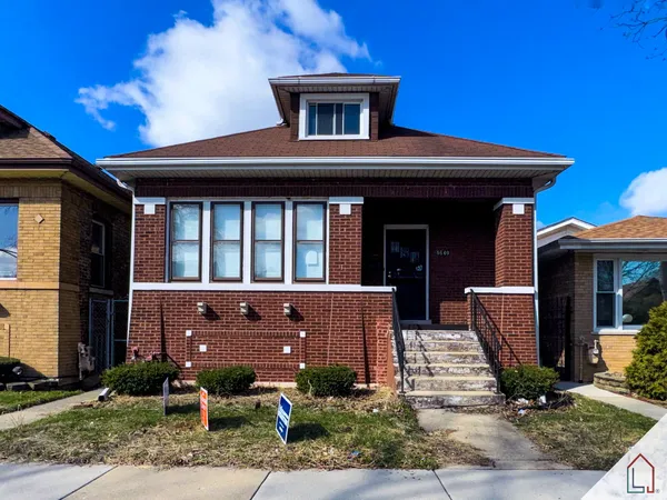 $160,000 | 8640 South Bennett Avenue, Chicago, IL 60617