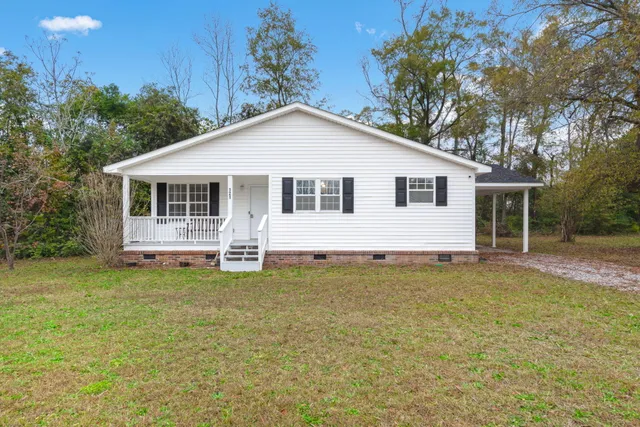 $260,000 | 121 Franklin Street, Holly Hill, SC 29059
