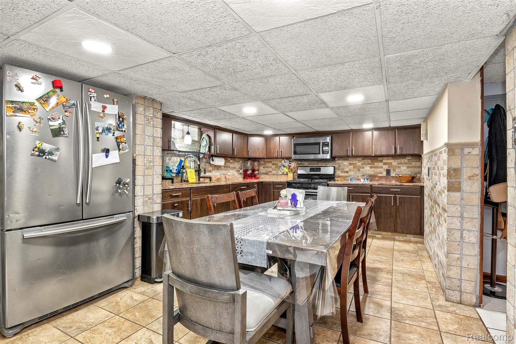 7500 Miller Road Dearborn, MI 48126 - Photo 24 of 35 24.jpg