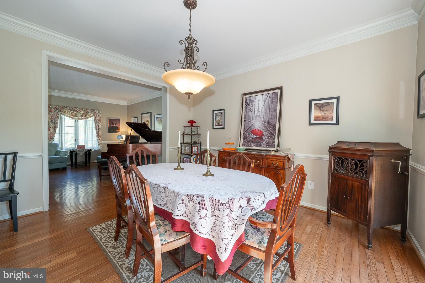 318 Long Ridge Lane Exton, PA 19341 - Photo 12 of 70 Dining room has crown molding & chair rail