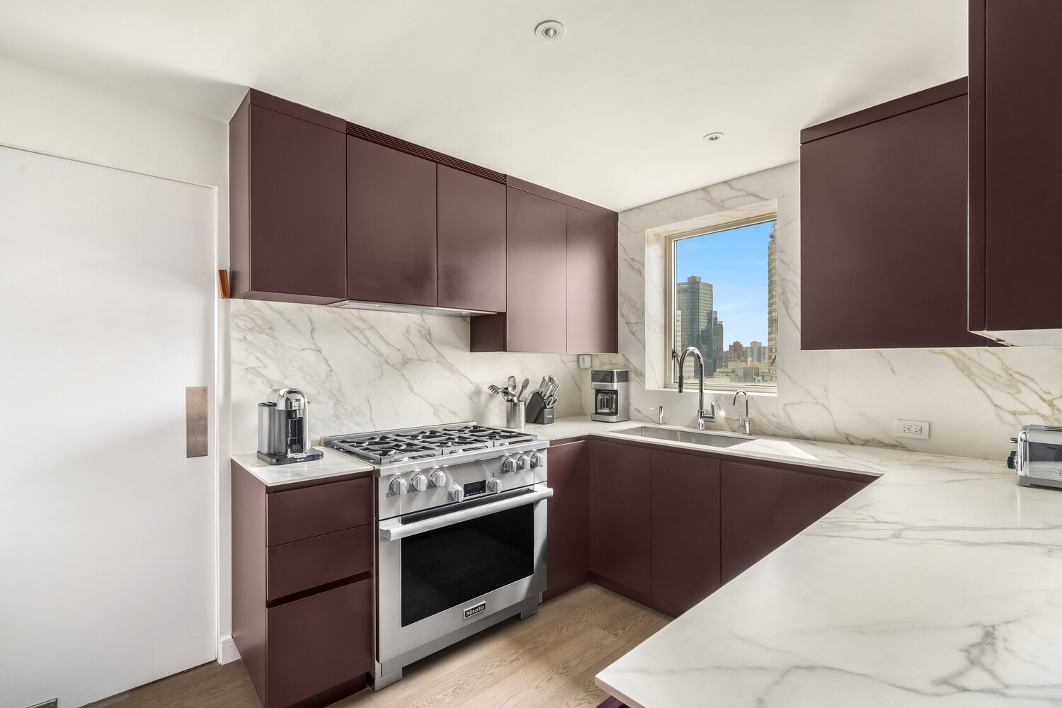 190 East 72nd Street, Unit 25BD Manhattan, NY 10021 - Photo 4 of 18