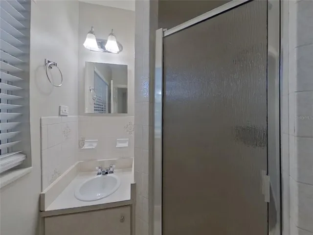 $2,549 | Undisclosed Address, Tampa, FL 33614