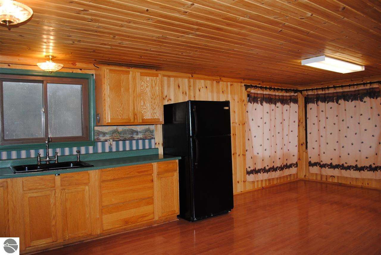 8192 South 27 Road Cadillac, MI 49601 - Photo 20 of 55 1793202-19.JPG