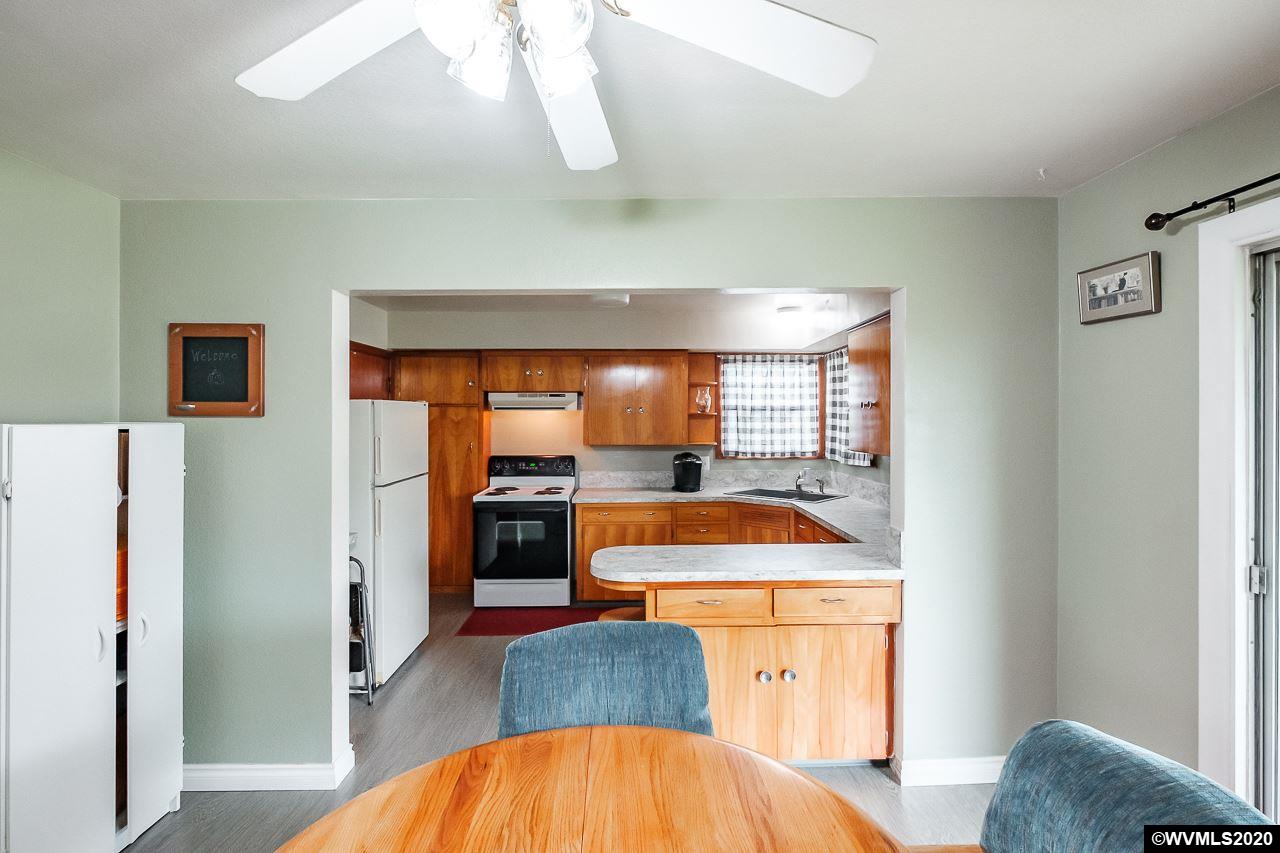 925 Ermine Street Southeast Albany, OR 97322 - Photo 11 of 35