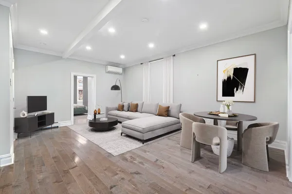 $3,675 | 104 Oak Street, Unit 1, Weehawken, NJ 07086