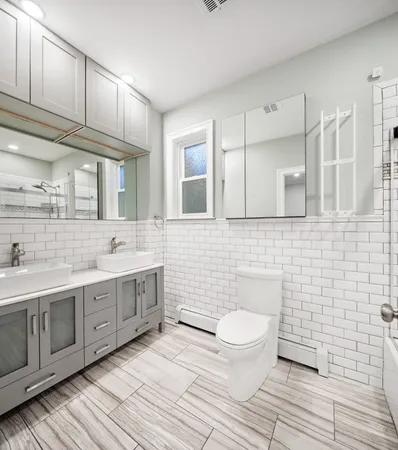 $3,675 | 104 Oak Street, Unit 1, Weehawken, NJ 07086