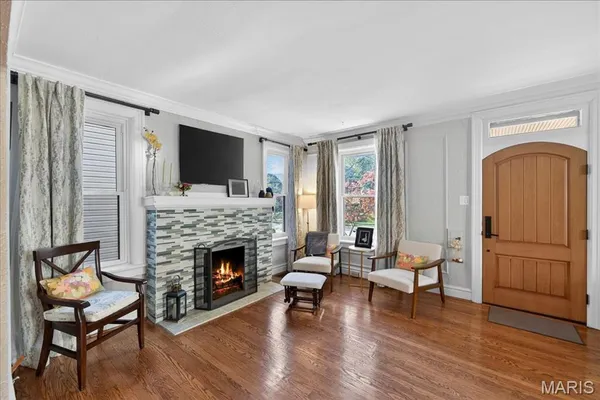 $529,000 | 7323 Stanford Avenue, University City, MO 63130