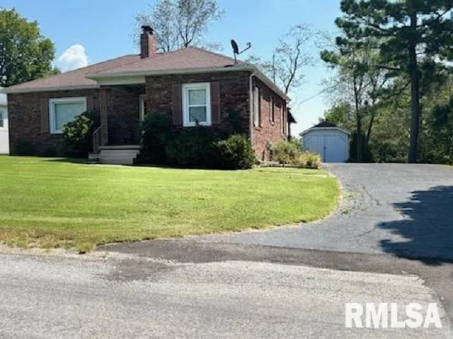 $175,000 | 814 3rd Street, Rosiclare, IL 62982