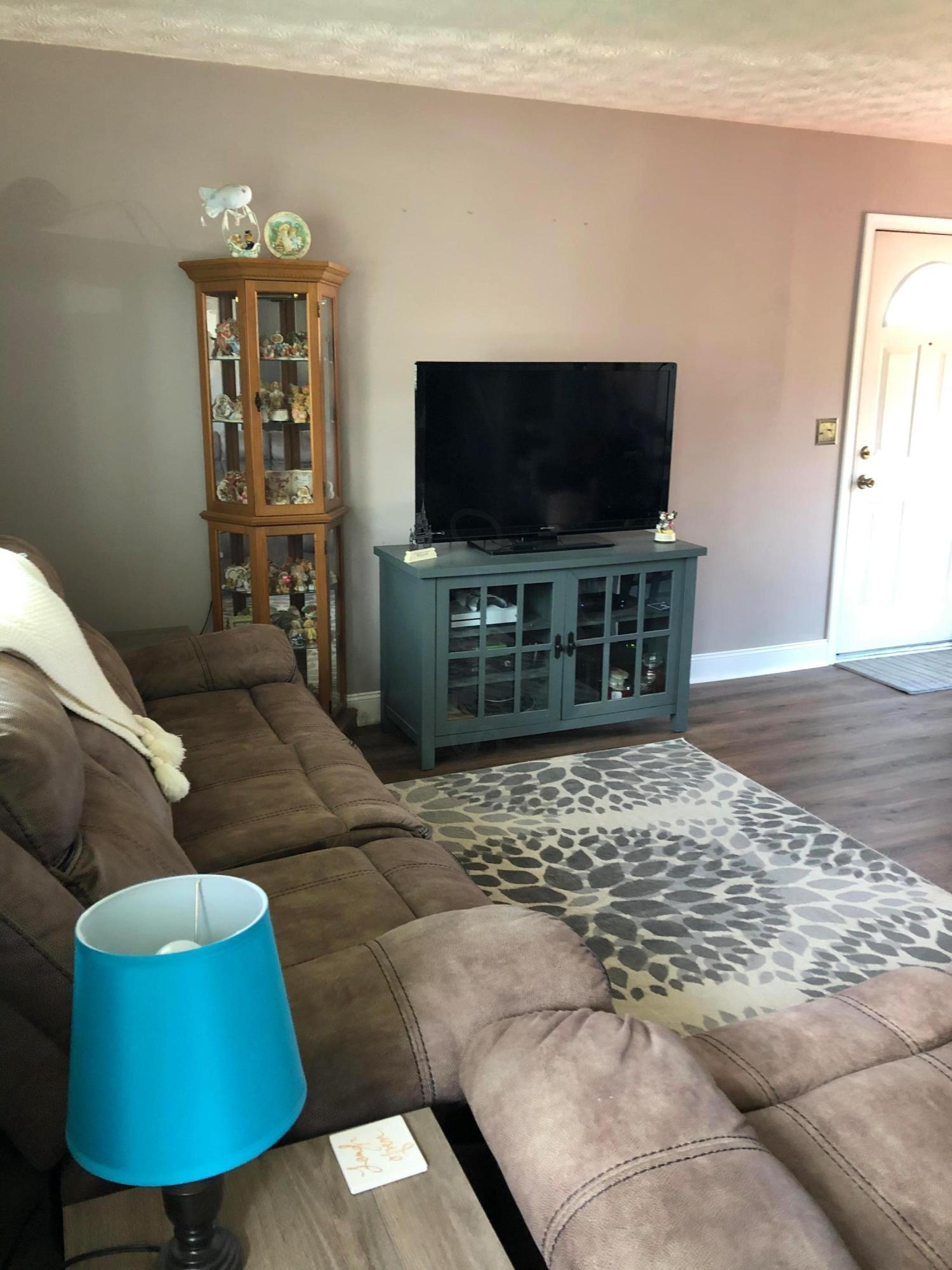 3300 Dunloe Road Columbus, OH 43232 - Photo 5 of 25 Gallery Image 5