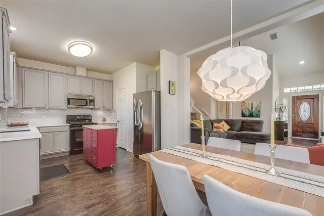 $2,150 | 25311 Sierra Woods Lane, Katy, TX 77494