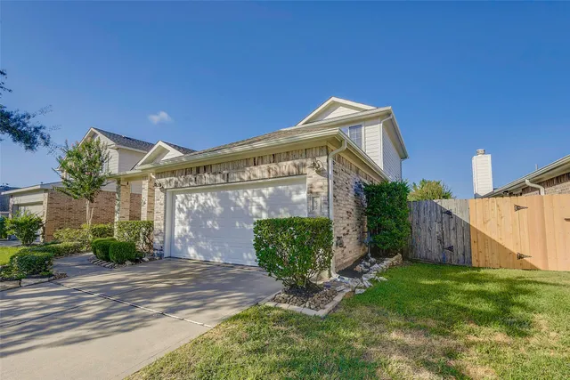 $2,150 | 25311 Sierra Woods Lane, Katy, TX 77494