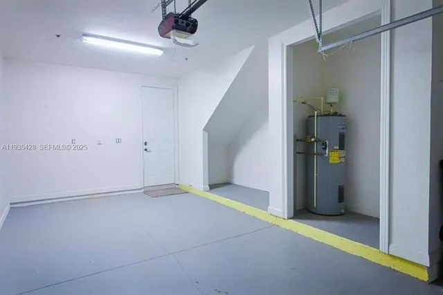 $2,700 | 833 Millbrae Court, Unit 5, West Palm Beach, FL 33401