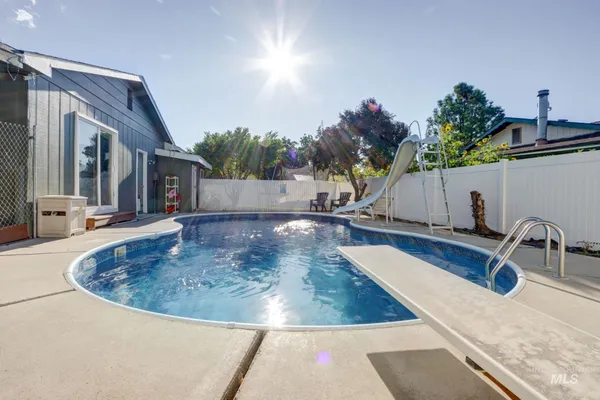 $345,000 | 563 Northwest 18th Street, Ontario, OR 97914