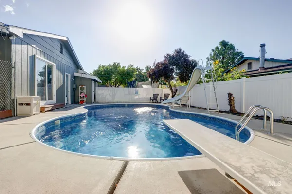 $345,000 | 563 Northwest 18th Street, Ontario, OR 97914