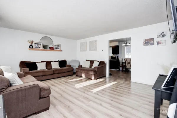 $345,000 | 563 Northwest 18th Street, Ontario, OR 97914