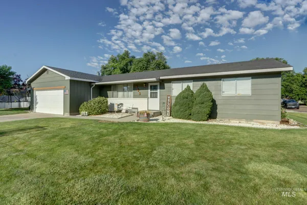 $345,000 | 563 Northwest 18th Street, Ontario, OR 97914