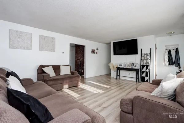 $345,000 | 563 Northwest 18th Street, Ontario, OR 97914