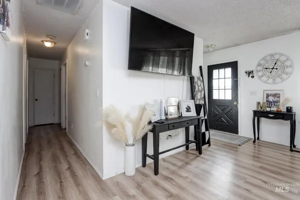 $345,000 | 563 Northwest 18th Street, Ontario, OR 97914