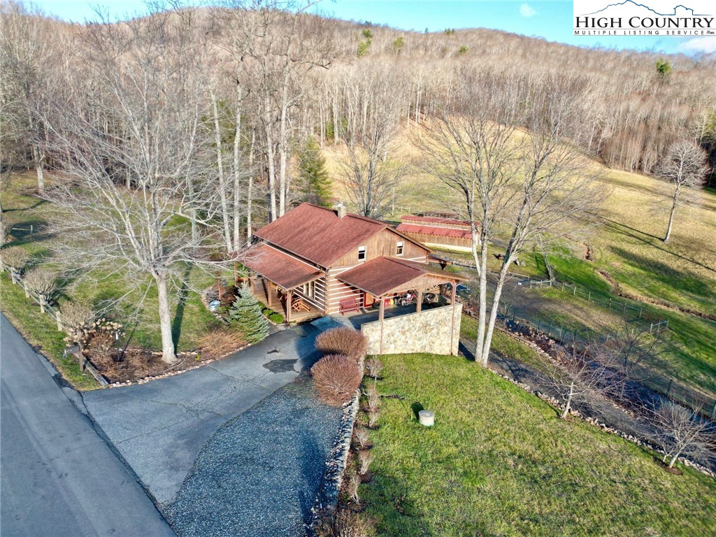 900 Flat Rock Road Crumpler, NC 28617 - Photo 3 of 47 Gallery Image 3