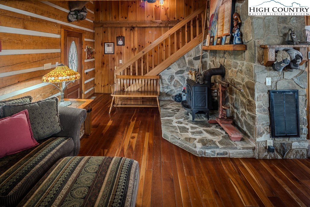 900 Flat Rock Road Crumpler, NC 28617 - Photo 9 of 47 Gallery Image 9