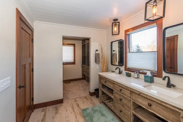 $995,000 | 2073 Perch Lane Southwest, Nisswa, MN 56468