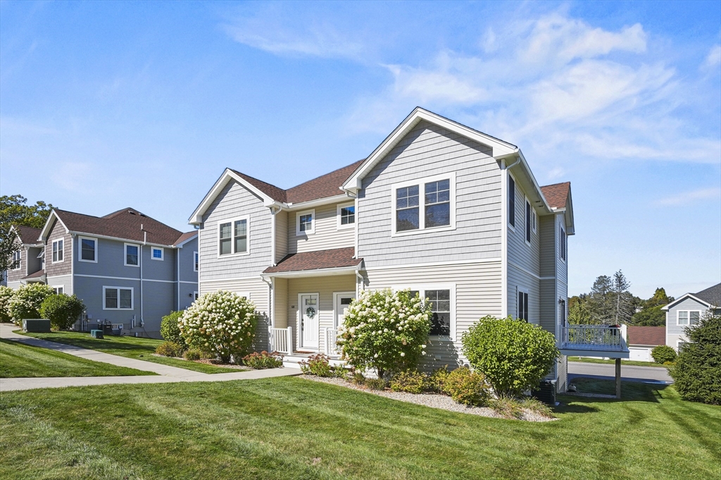 70 Oak Street, Unit 70 Clinton, MA 01510 - Photo 2 of 27