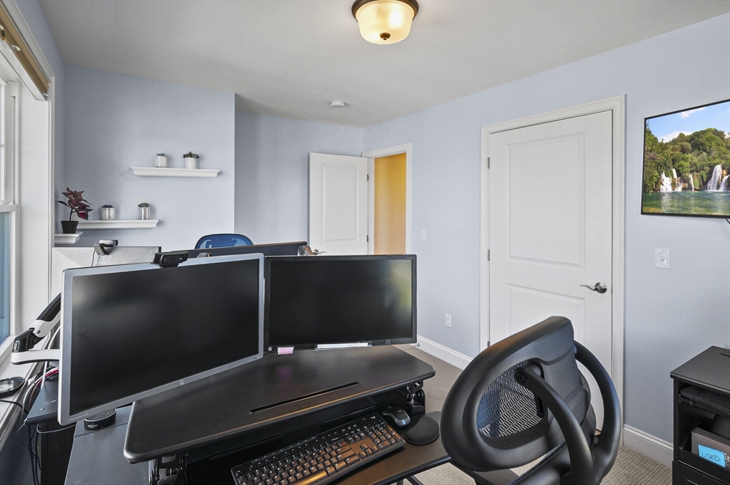 70 Oak Street, Unit 70 Clinton, MA 01510 - Photo 22 of 27