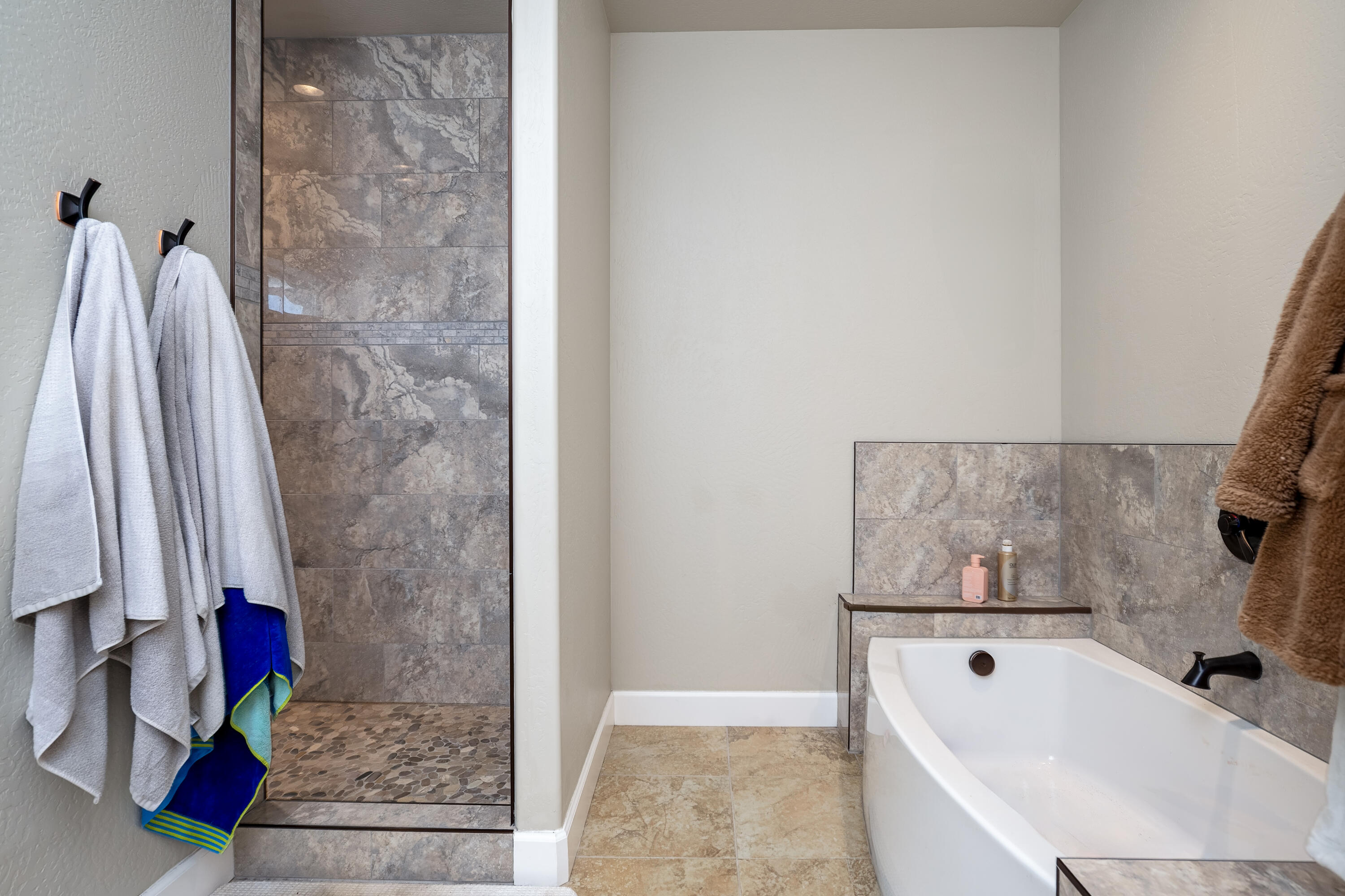 936 Arrowhead Trail Eagle Point, OR 97524 - Photo 15 of 27