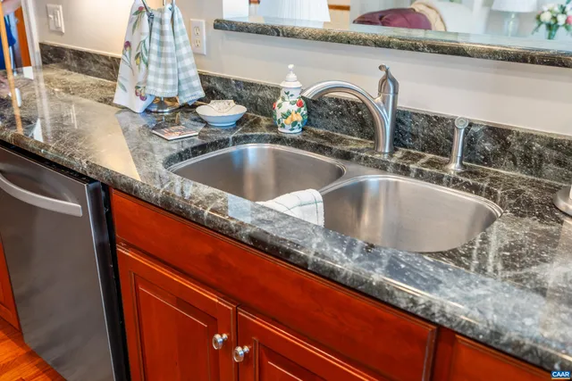 $949,900 | 137 Diamond Court, Harrisonburg, VA 22801