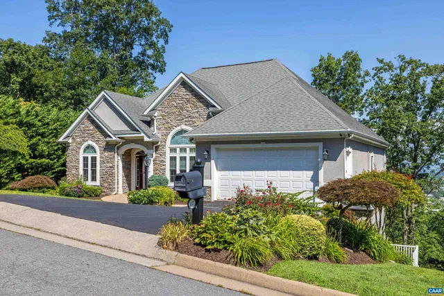 $949,900 | 137 Diamond Court, Harrisonburg, VA 22801