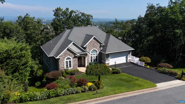 $949,900 | 137 Diamond Court, Harrisonburg, VA 22801