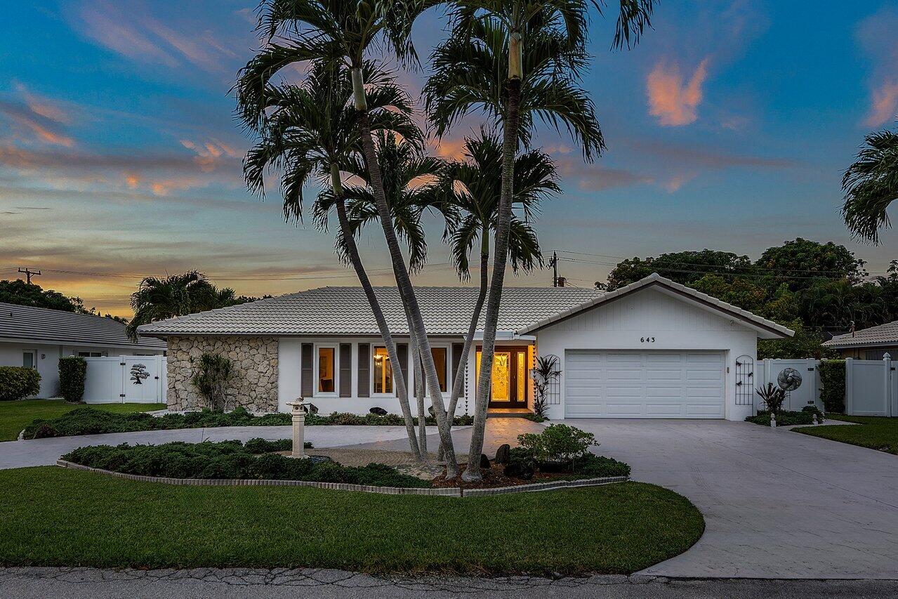 643 Northwest 11th Avenue Boca Raton, FL 33486 - Photo 2 of 37 Twilight bliss